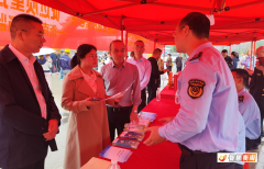 <b>实现多从题协同</b>